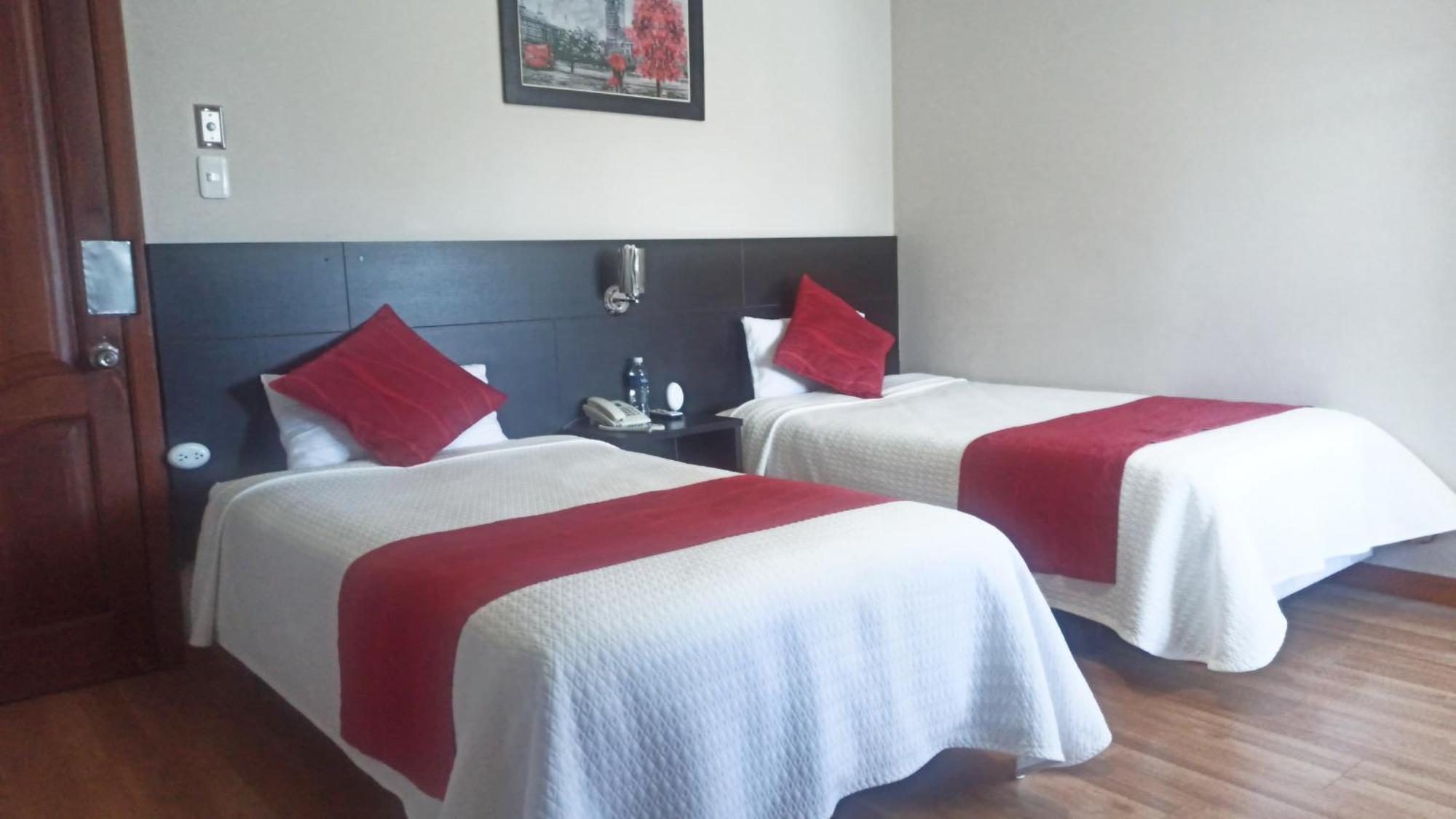 Hotel Versailles Ambato Ngoại thất bức ảnh