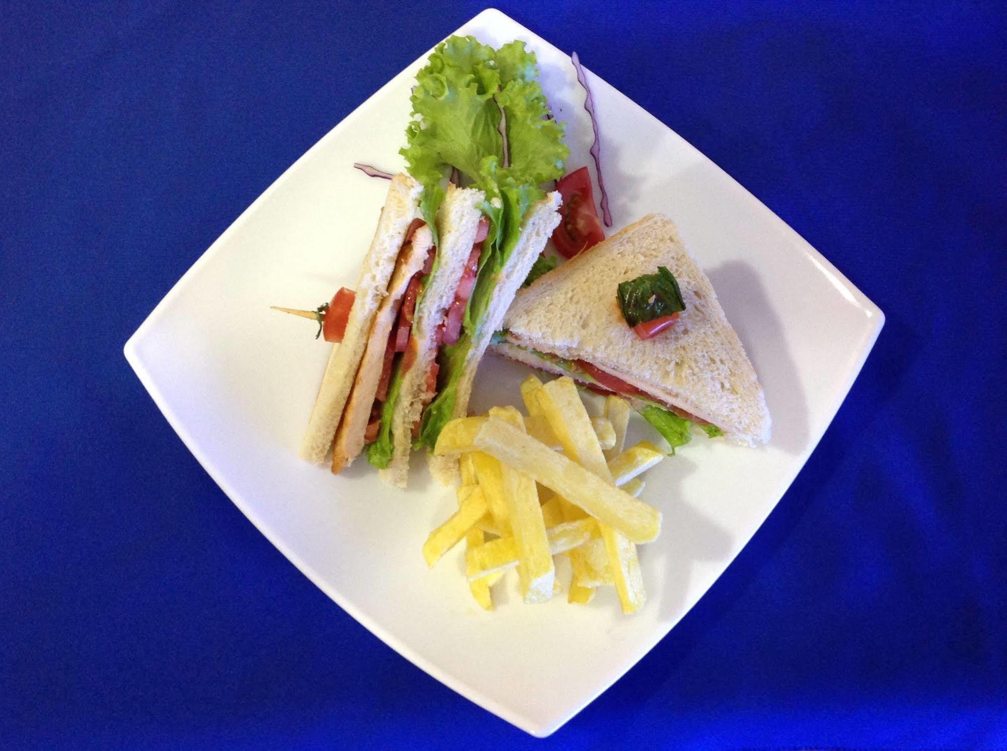 Hotel Versailles Ambato Ngoại thất bức ảnh