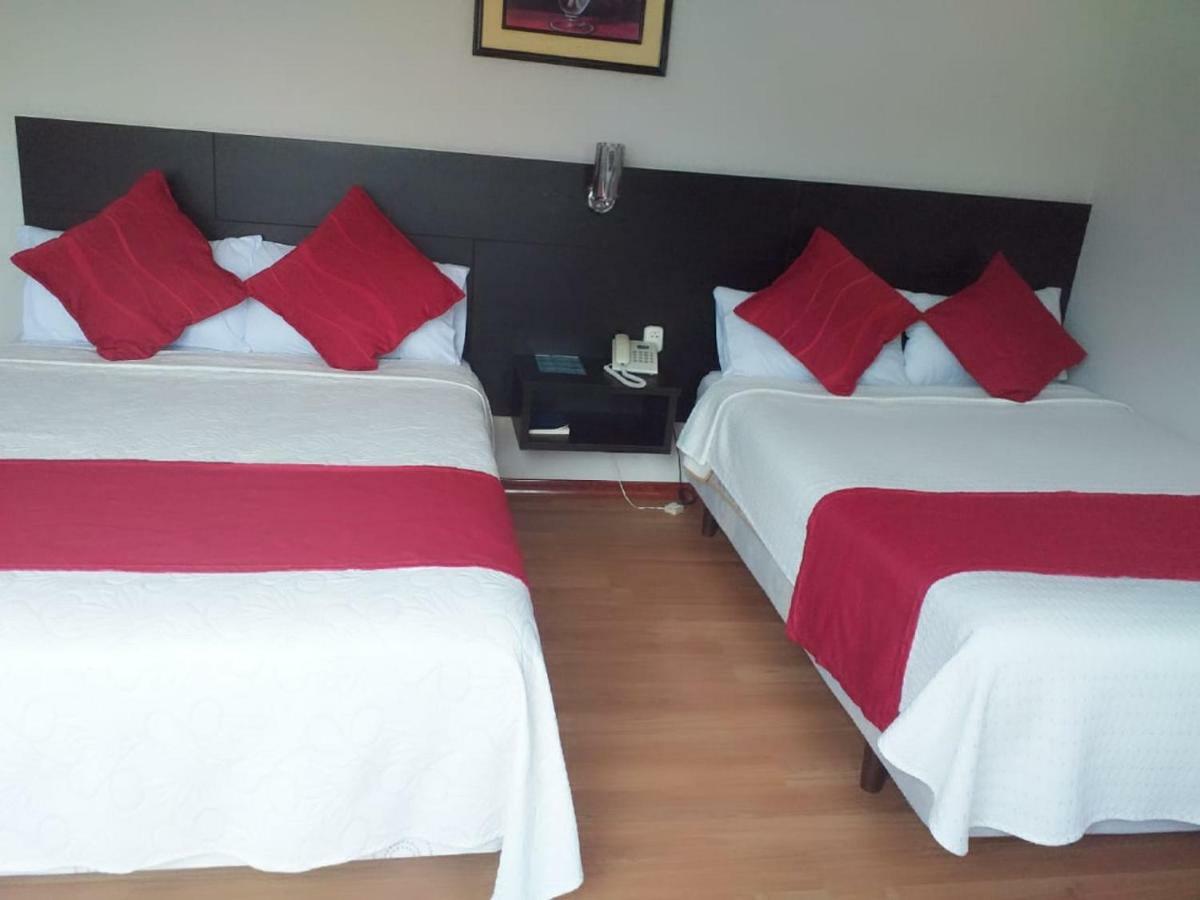 Hotel Versailles Ambato Ngoại thất bức ảnh